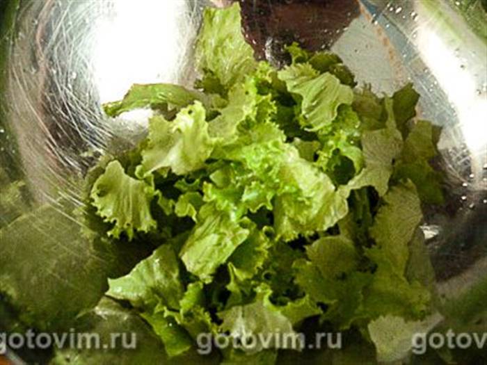 Теплий салат із баклажанів із сиром